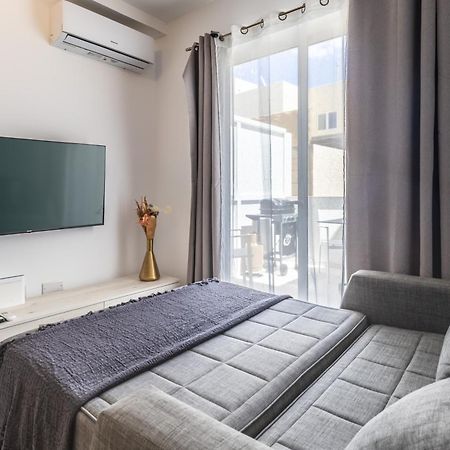 Kunsu'S Apartment 5 Min Walk From St Julians San Ġwann エクステリア 写真